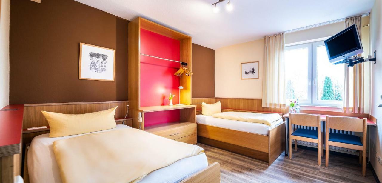 Schroeders Stadtwaldhotel Trier Room photo